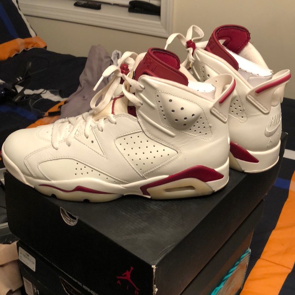 Jordan Retro 6 Maroon - Picture 3 of 3